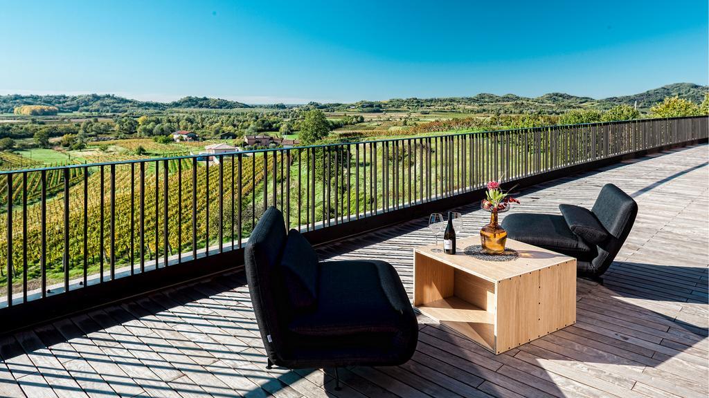 Fana Estate Apartment Dobrovo Luaran gambar