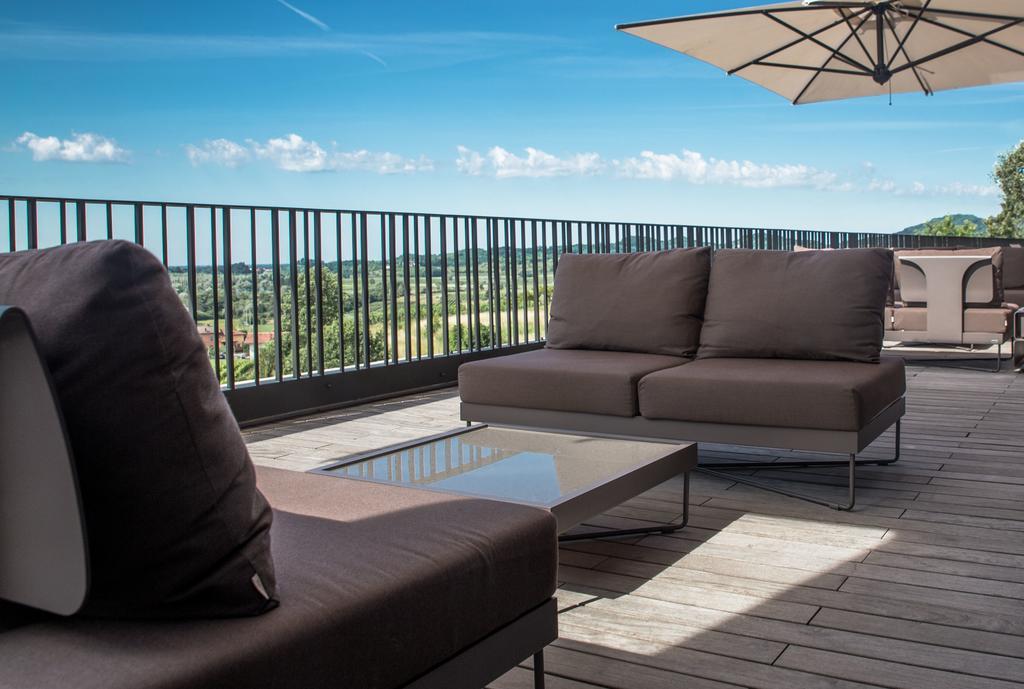 Fana Estate Apartment Dobrovo Luaran gambar